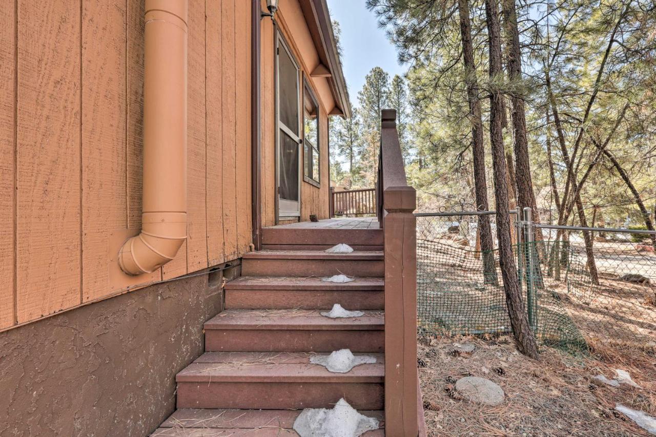 Munds Park Cabin With Fire Pit And Wraparound Porch! Extérieur photo